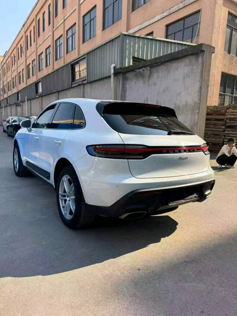 绍兴24年保时捷Macan6