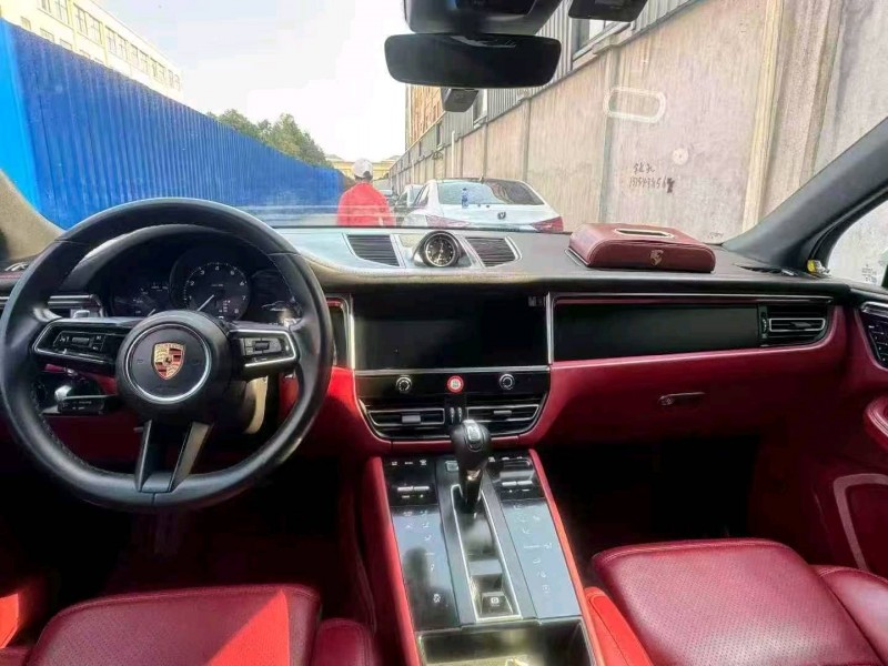 绍兴24年保时捷Macan7