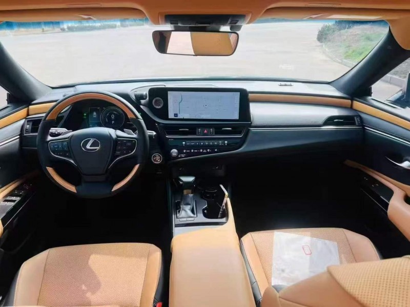 烟台23年雷克萨斯ES7