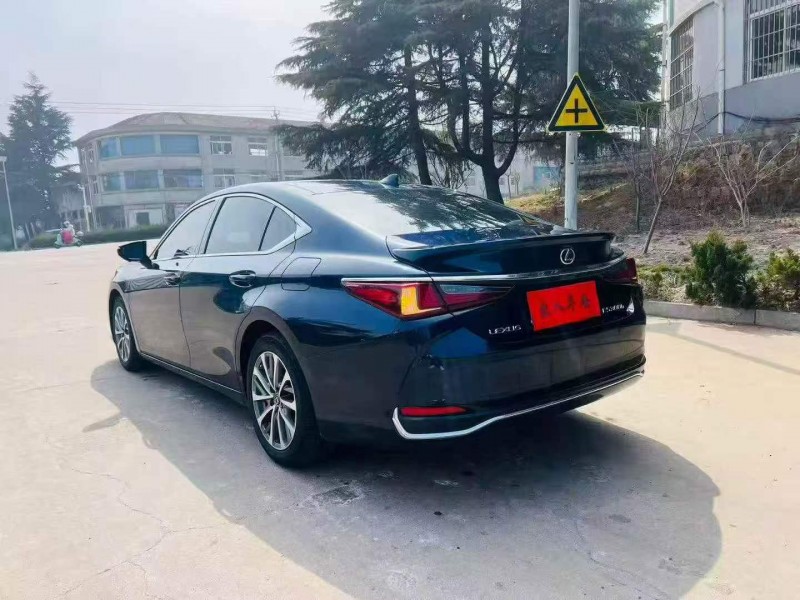 烟台23年雷克萨斯ES8