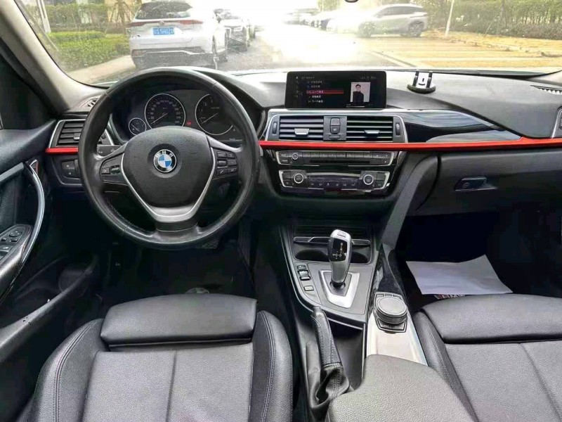 广州19年宝马3系8