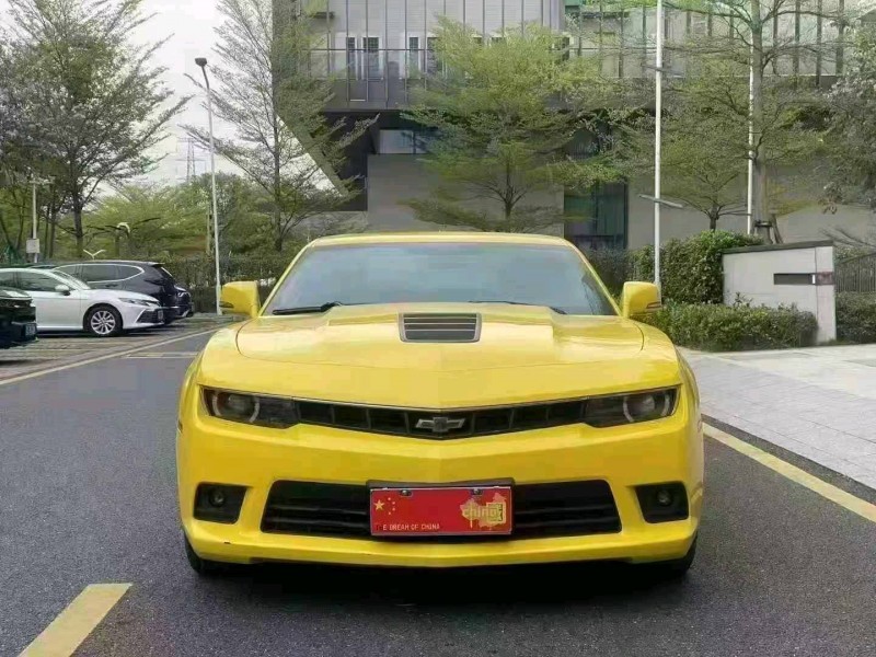 广州16年雪佛兰科迈罗1