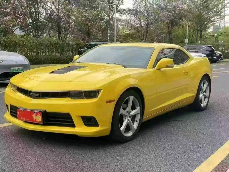 广州16年雪佛兰科迈罗2