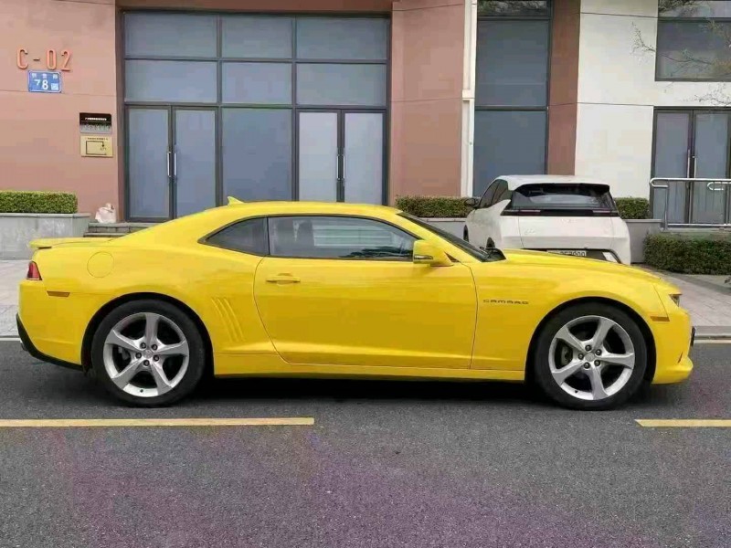 广州16年雪佛兰科迈罗6