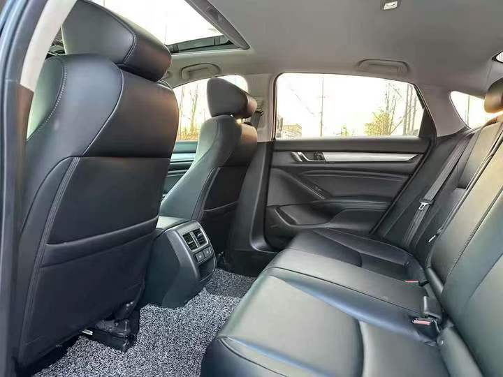 徐州23年本田雅阁4