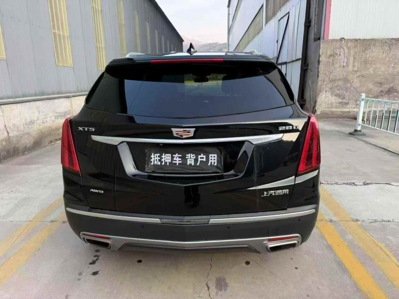 保定19年凯迪拉克XT59