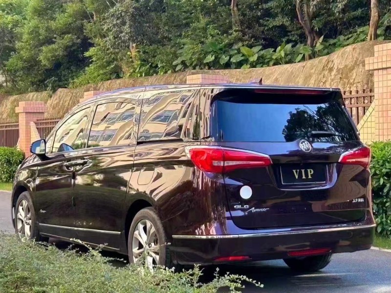 东莞17年别克GL87