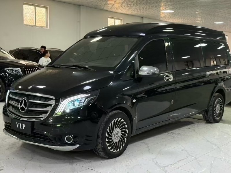 廊坊17年奔驰威霆2