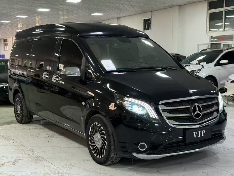 廊坊17年奔驰威霆3