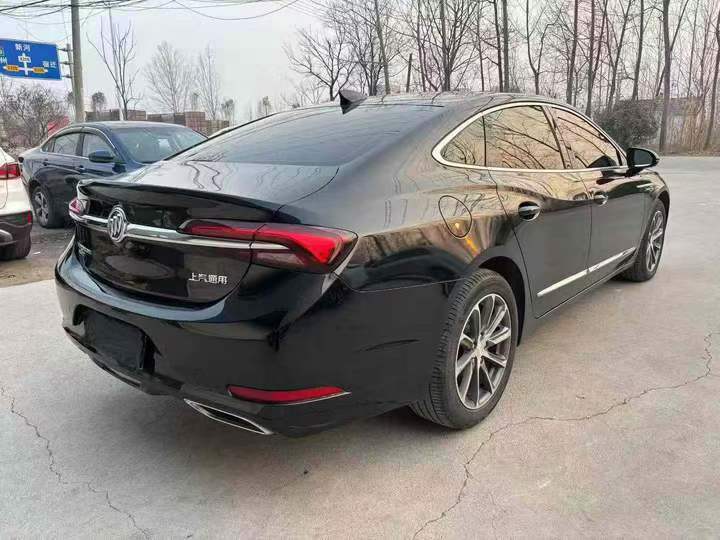 徐州22年別克君威8