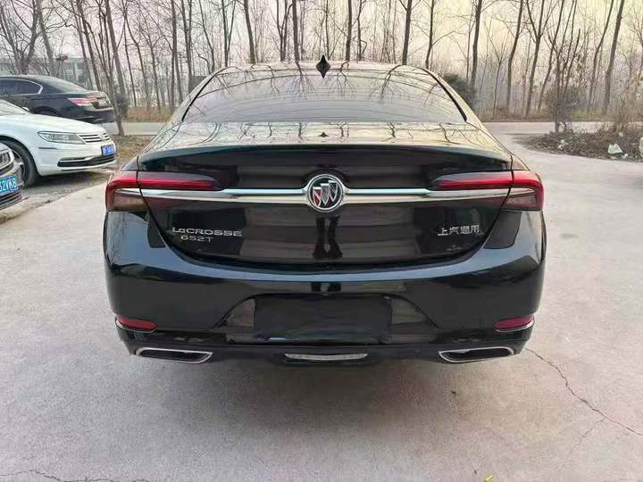 徐州22年別克君威9