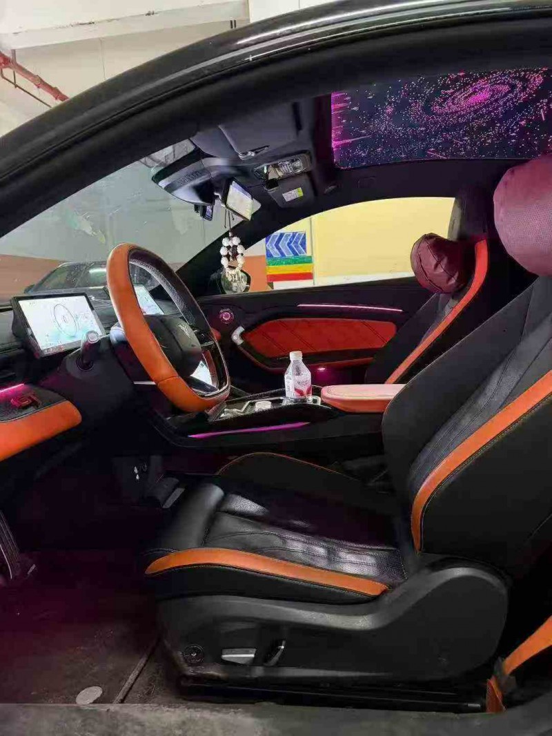 重慶23年哪吒GT4