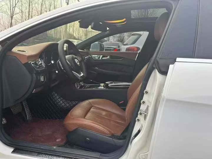 徐州17年奔馳CLS5