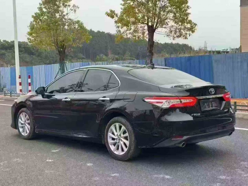 泉州23年豐田凱美瑞8