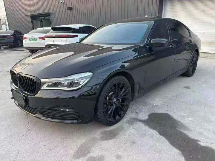 徐州19年寶馬7系3