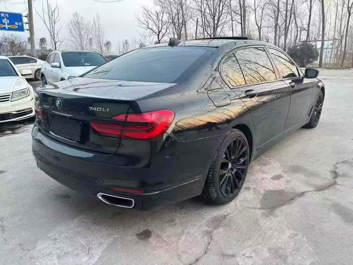 徐州19年寶馬7系8