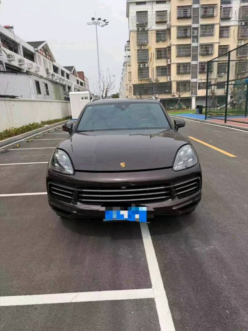 寧波22年保時捷卡宴1