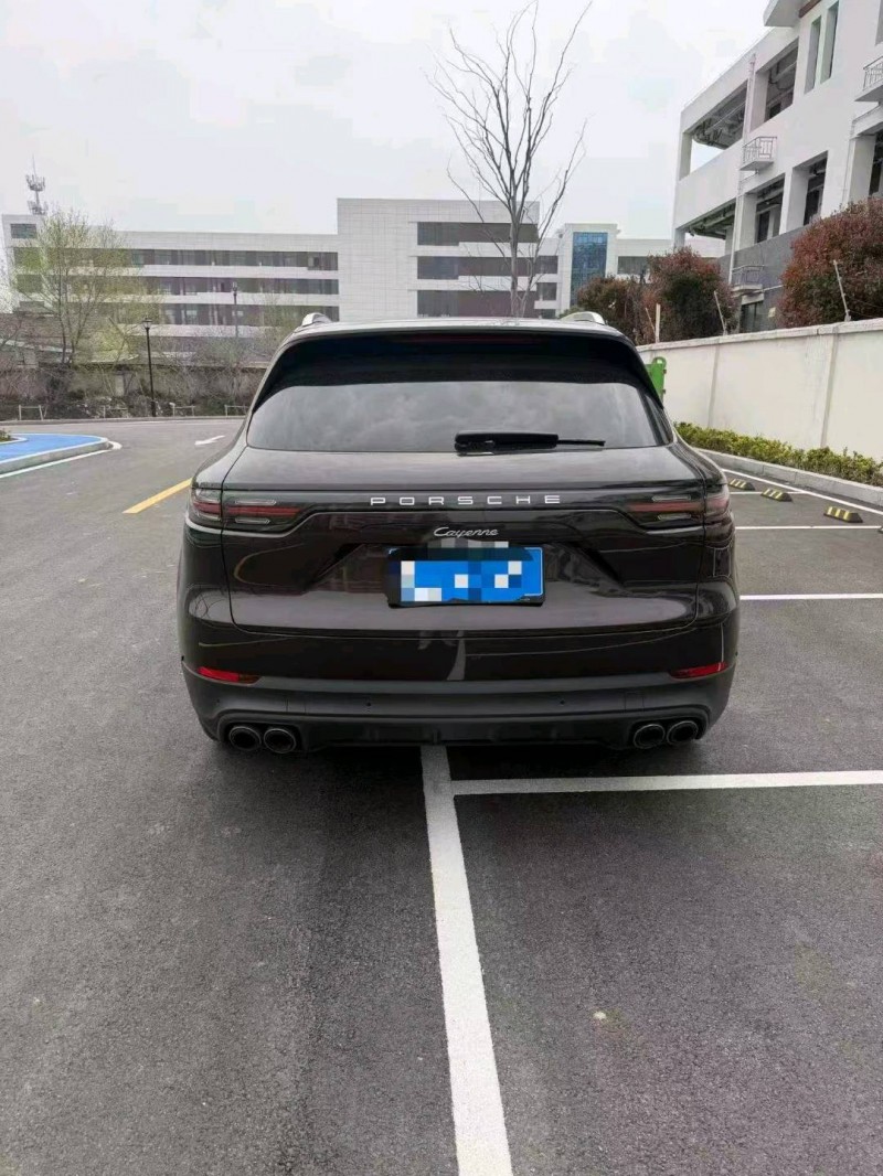 寧波22年保時捷卡宴4