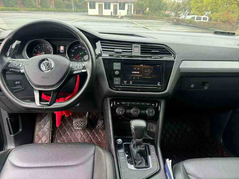 重庆19年大众途观6