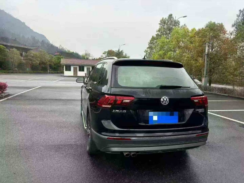 重庆19年大众途观8