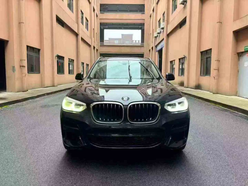 重庆20年宝马X31