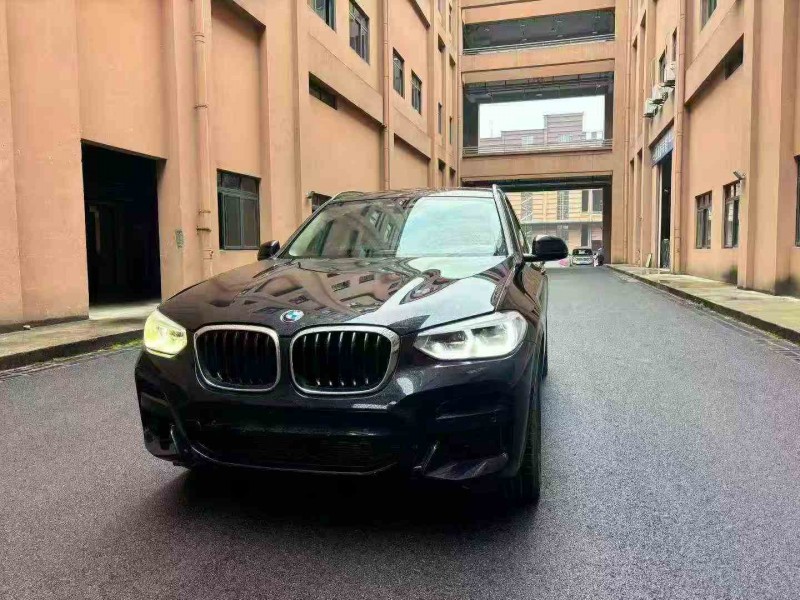 重庆20年宝马X33