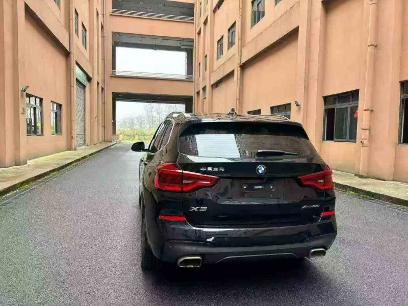 重庆20年宝马X37