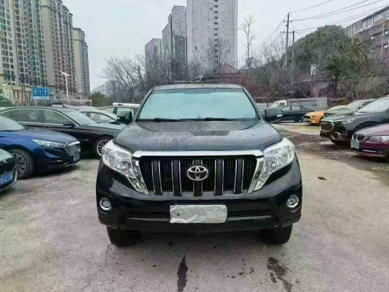 衡阳17年丰田普拉多1