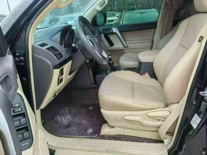 衡阳17年丰田普拉多4