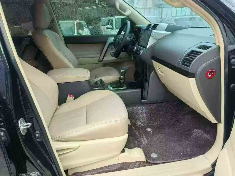 衡阳17年丰田普拉多6