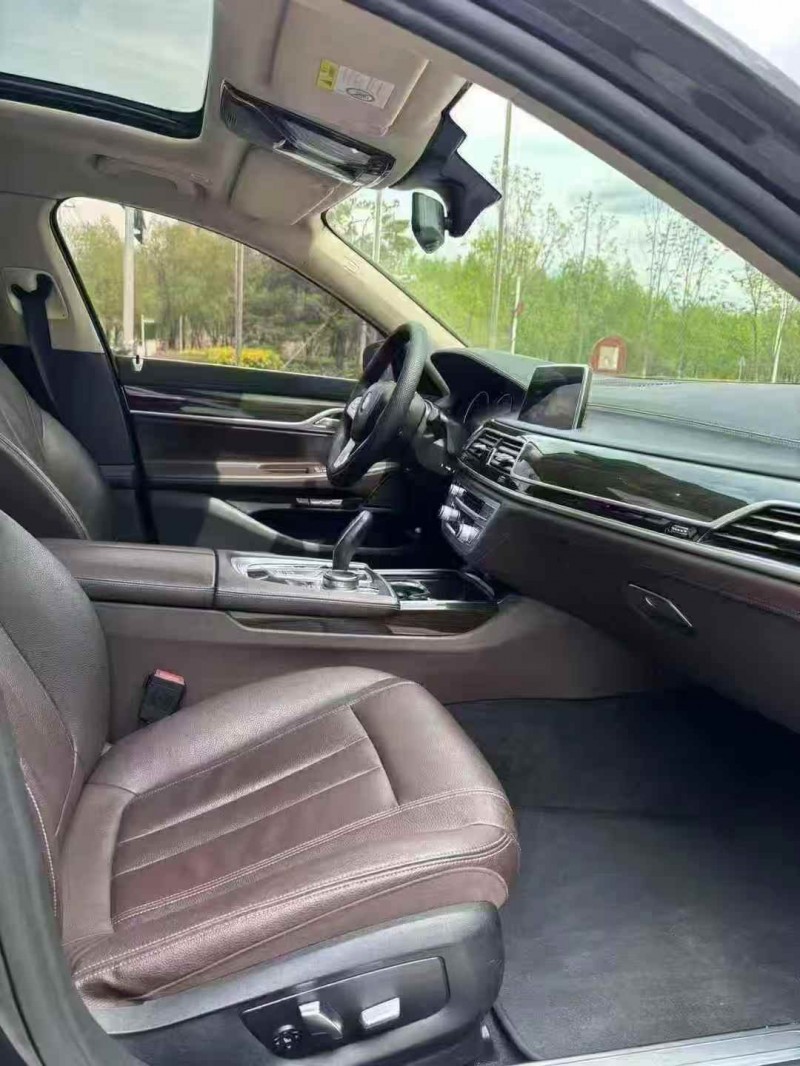 吉林17年宝马7系8