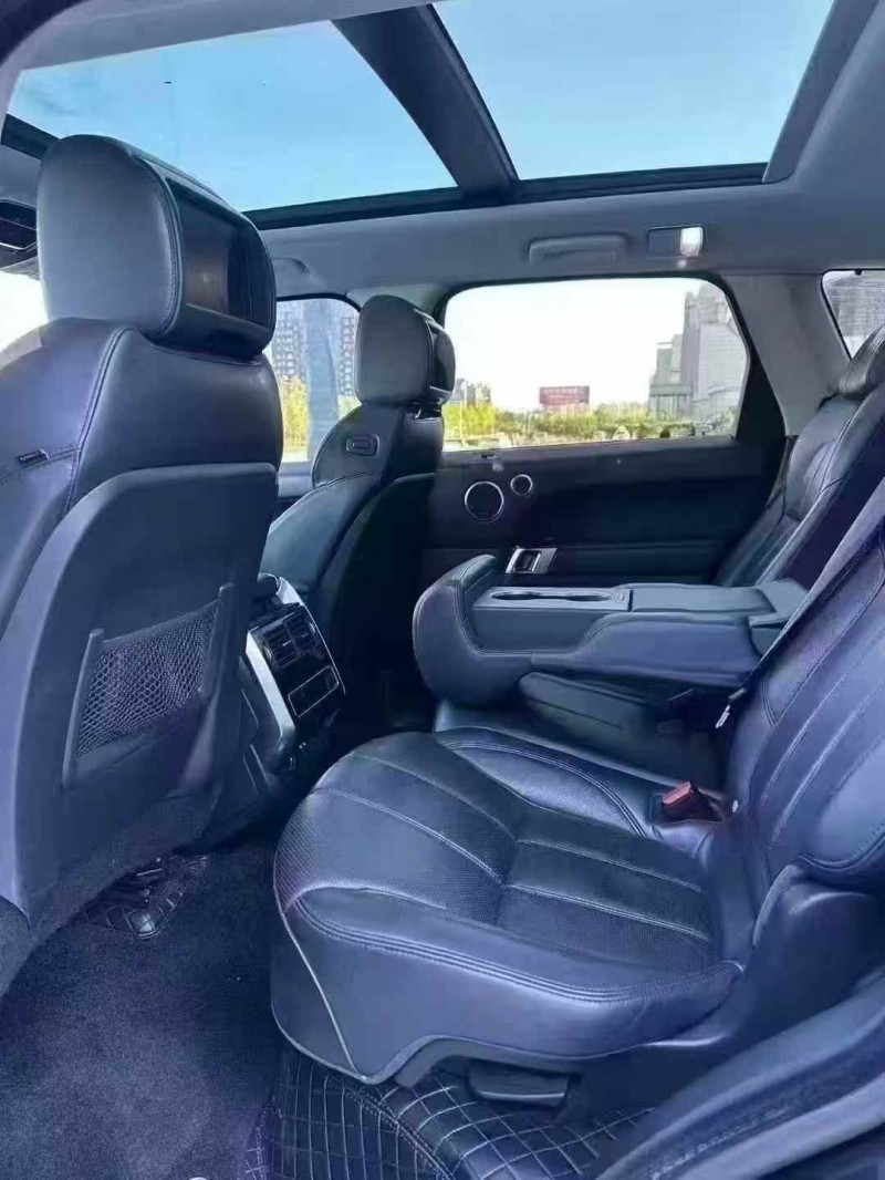 吉林16年路虎揽胜运动9