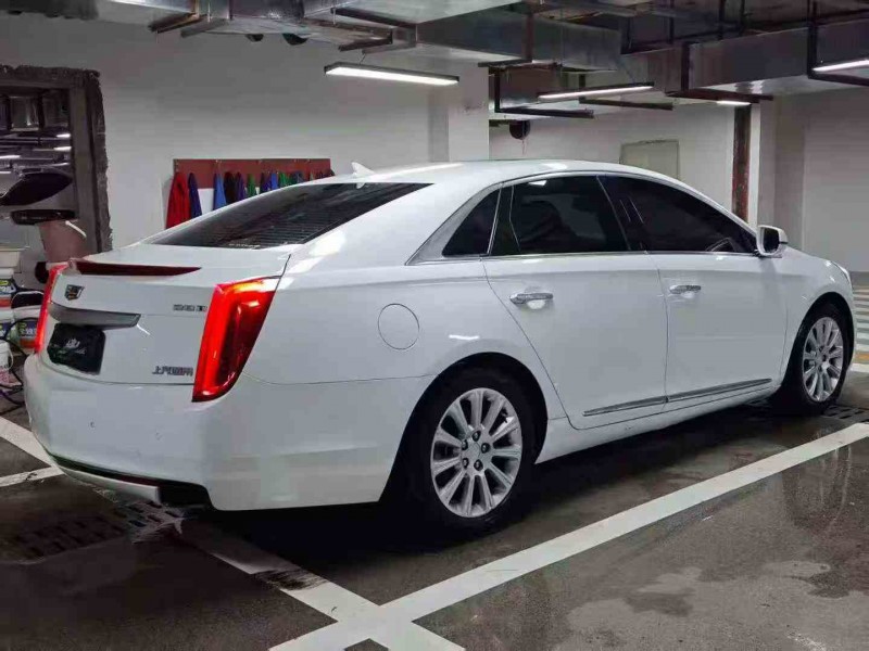 安顺16年凯迪拉克XTS7