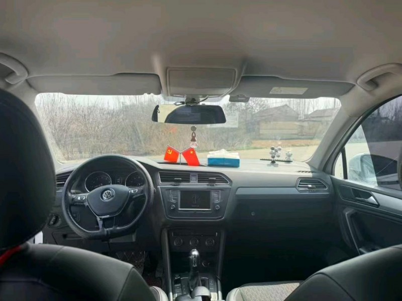 济南17年大众途观3