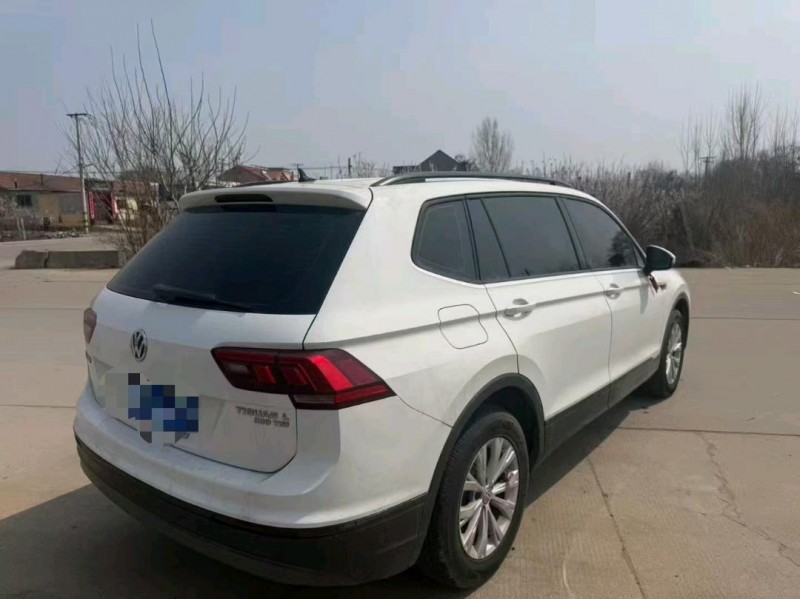 济南17年大众途观9