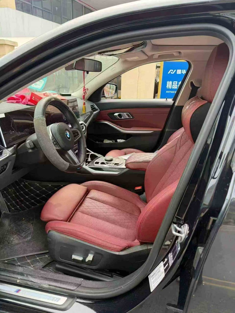 吉安23年宝马5系4