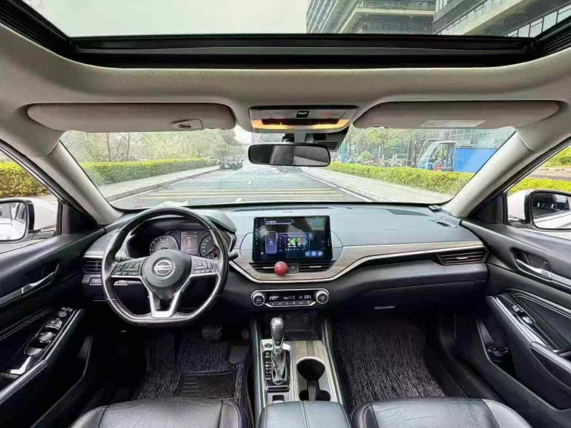 東莞21年日產天籟5