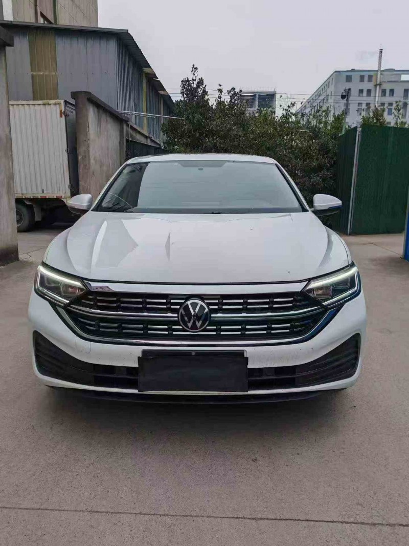 绍兴25年大众速腾1