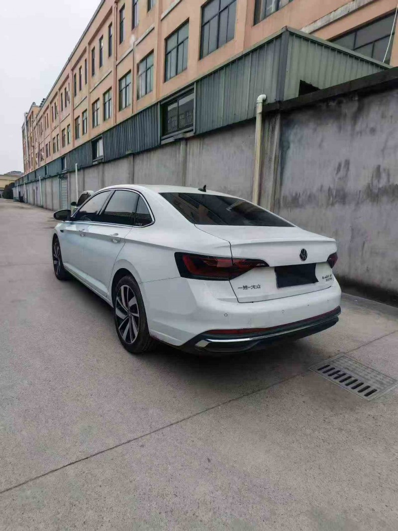 绍兴25年大众速腾7