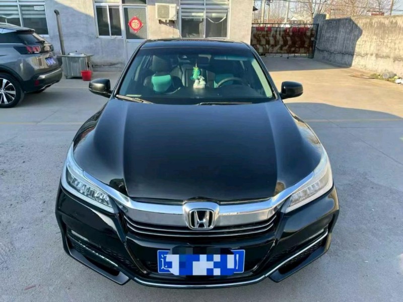 濰坊17年本田雅閣1