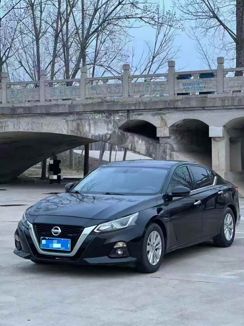 菏泽22年日产天籁2