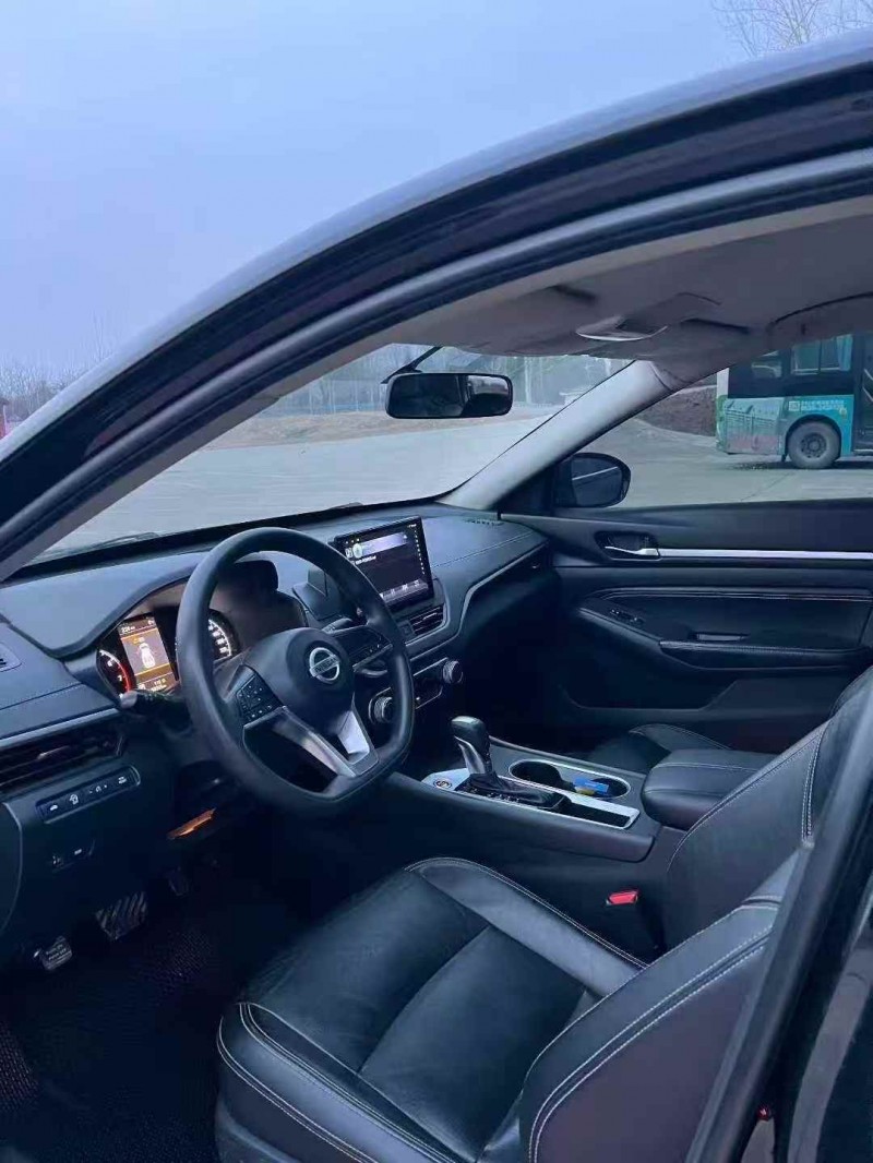 菏泽22年日产天籁5