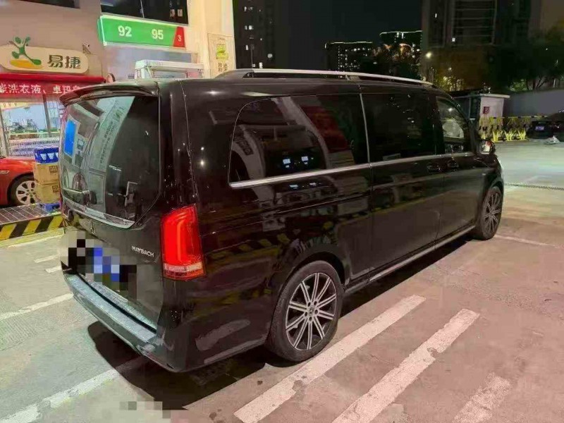 九江22年奔驰V7
