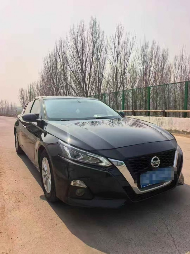 菏泽19年日产天籁2