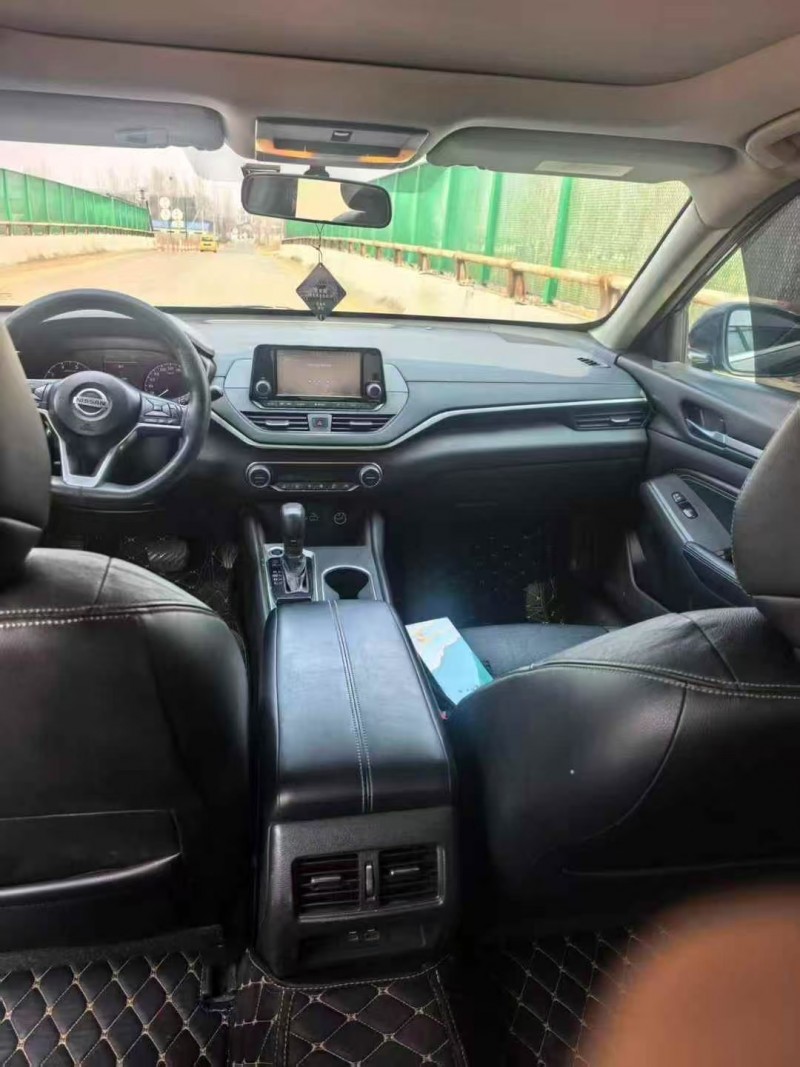 菏泽19年日产天籁6