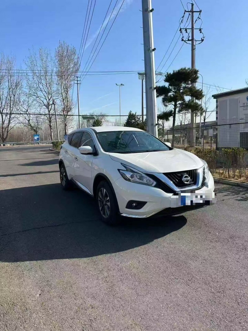 青岛23年日产楼兰2