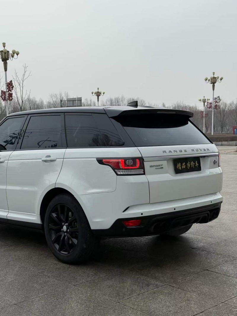 吉林18年路虎揽胜运动2