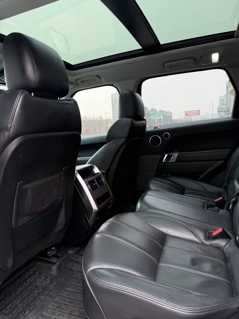 吉林18年路虎揽胜运动8