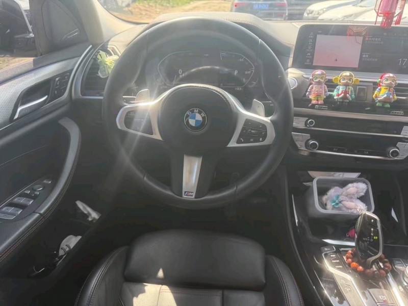 武漢21年寶馬X47