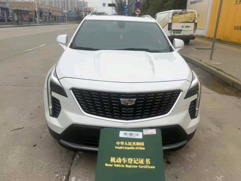 武汉20年凯迪拉克XT41